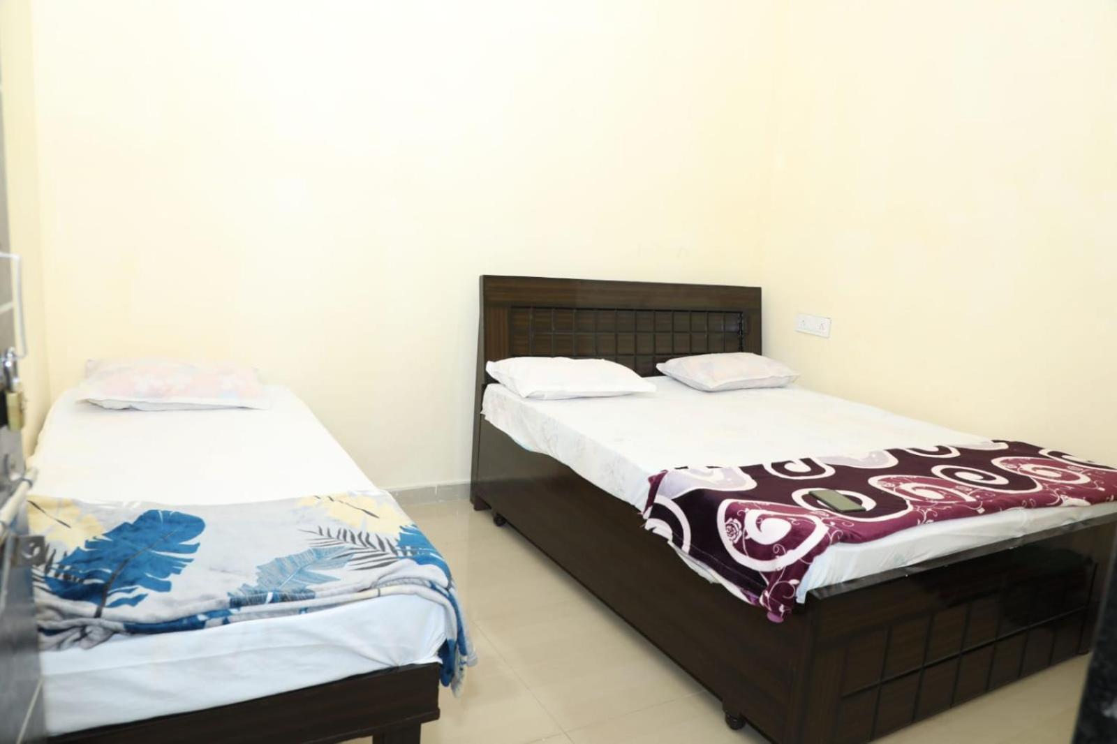 Aradhya Prime Home Stay Garudeshwar Extérieur photo